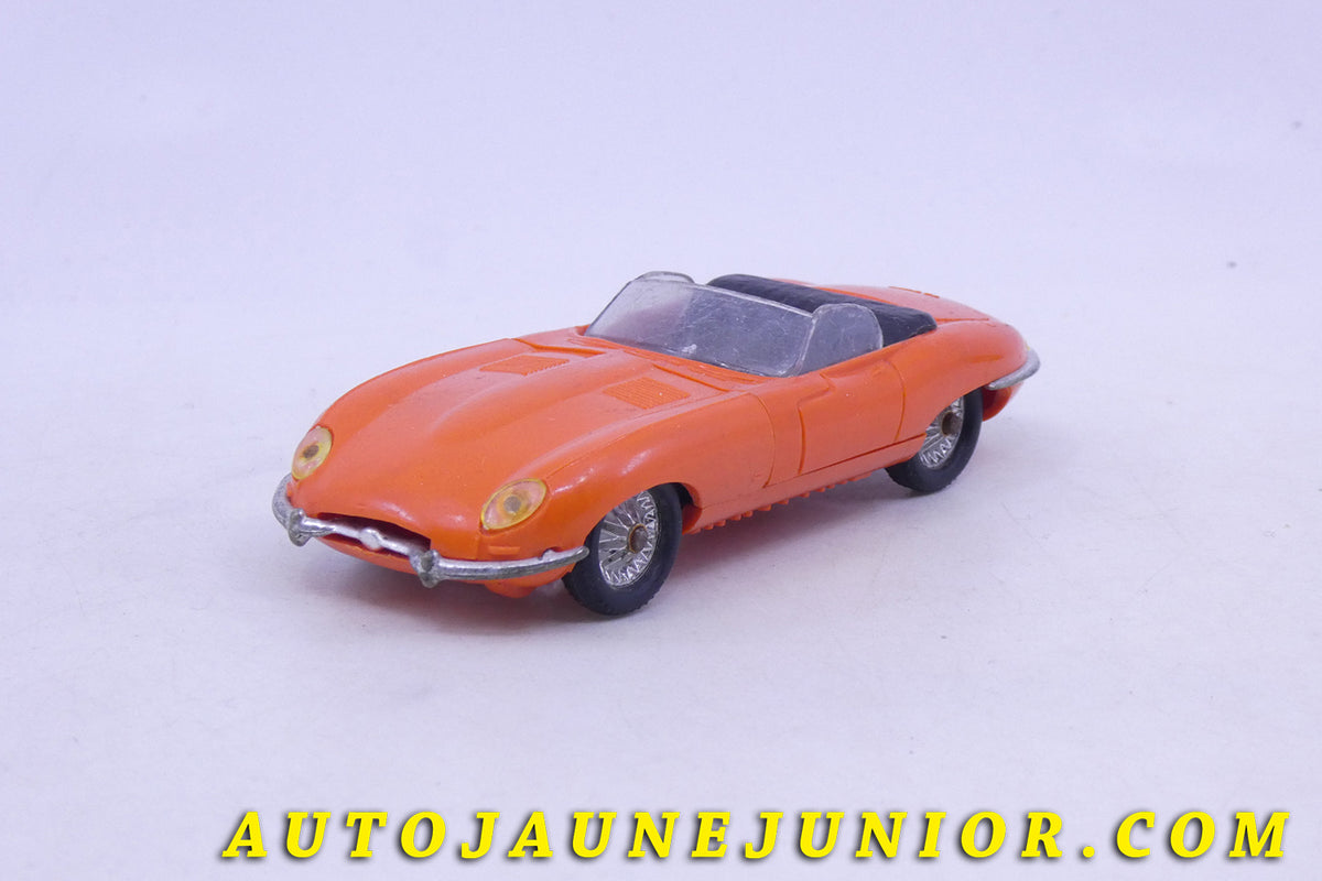 Le Minialuxe Jaguar Type E cabriolet est en vente sur Auto Jaune Junior ! Découvrez nos collections de diecast Dinky-Toys, Corgi, Corgi-Toys, Solido, Norev… AutoJaune Junior ; Retrouvez AutoJauneJunior au magasin AutoJaune Paris, ouvert en 1984 par Vincent Espinasse.