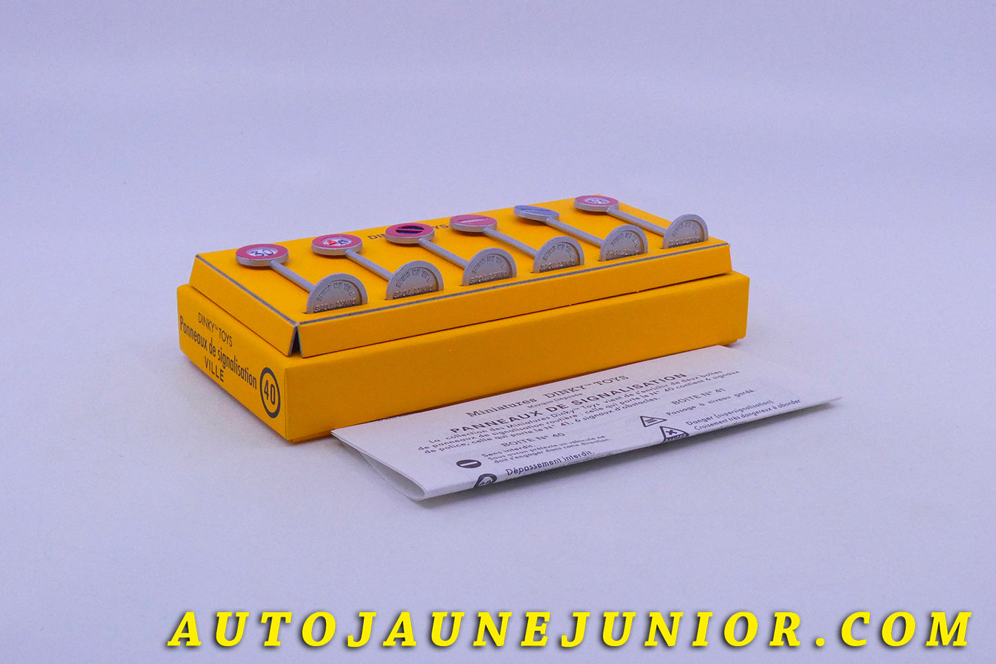 Le Atlas Coffret Panneaux Signalisation Ville est en vente sur Auto Jaune Junior ! Découvrez nos collections de diecast Dinky-Toys, Corgi, Corgi-Toys, Solido, Norev… AutoJaune Junior ; Retrouvez AutoJauneJunior au magasin AutoJaune Paris, ouvert en 1984 par Vincent Espinasse.
