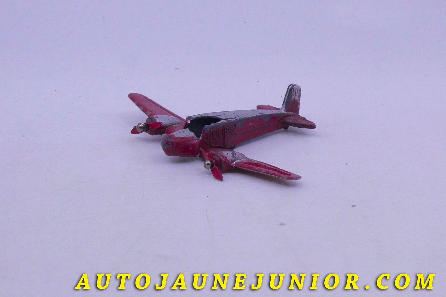 Le Dinky Toys Avion Potez 56 est en vente sur Auto Jaune Junior ! Découvrez nos collections de diecast Dinky-Toys, Corgi, Corgi-Toys, Solido, Norev… AutoJaune Junior ; Retrouvez AutoJauneJunior au magasin AutoJaune Paris, ouvert en 1984 par Vincent Espinasse.