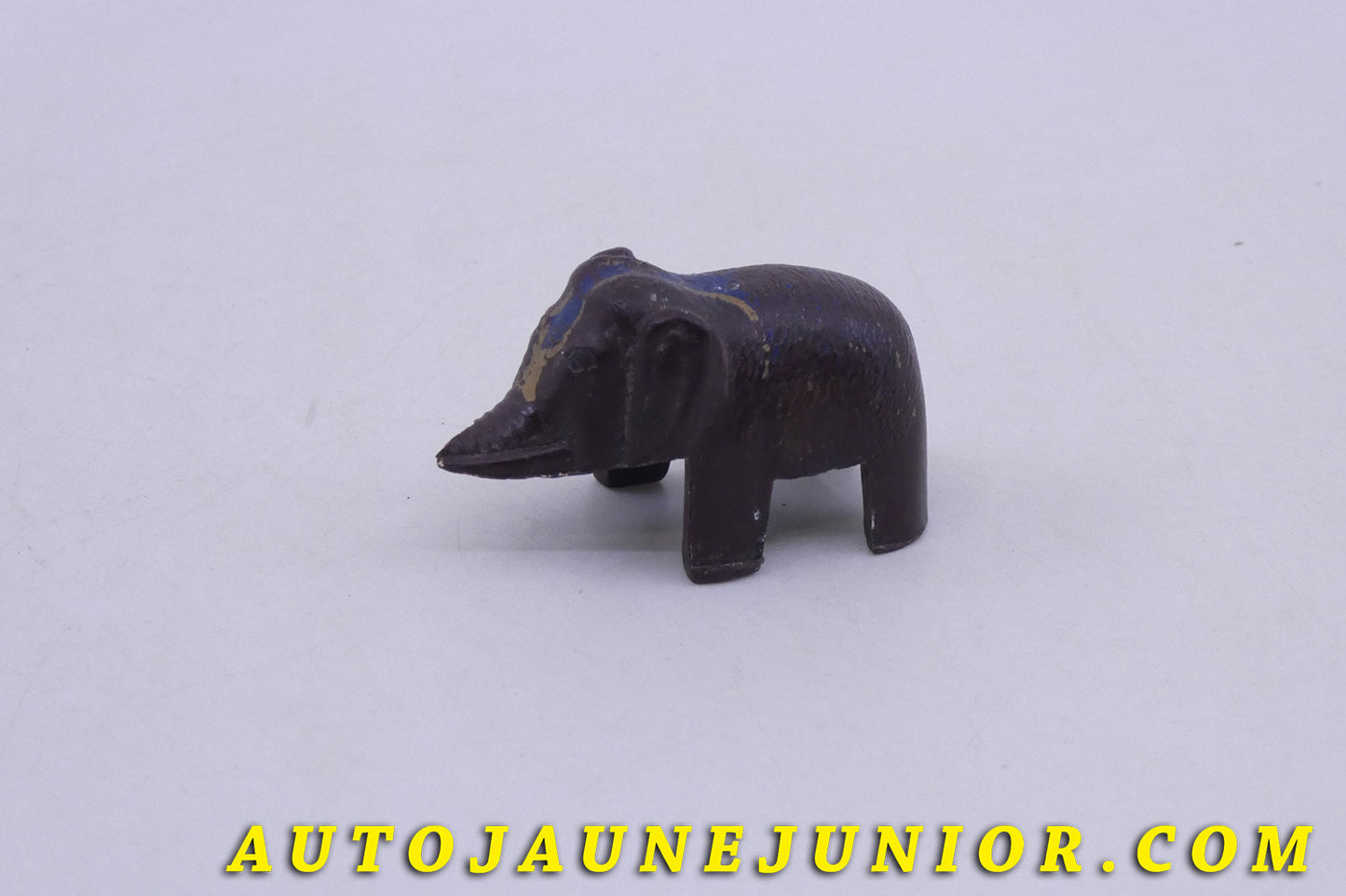 Le Autre Fabriquant Divers Elephant est en vente sur Auto Jaune Junior ! Découvrez nos collections de diecast Dinky-Toys, Corgi, Corgi-Toys, Solido, Norev… AutoJaune Junior ; Retrouvez AutoJauneJunior au magasin AutoJaune Paris, ouvert en 1984 par Vincent Espinasse.