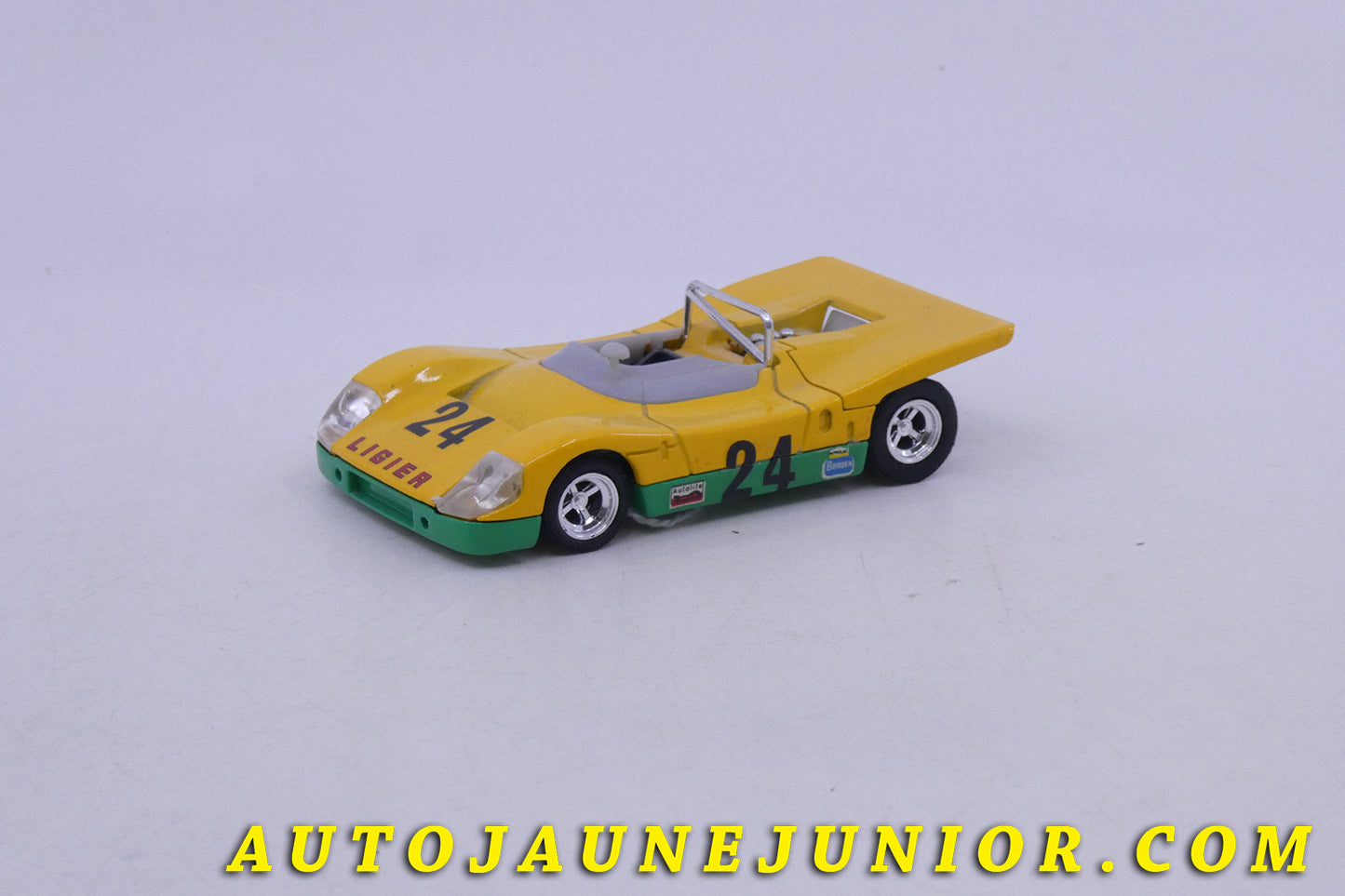 Le Solido Auto JS / 3 Ligier BP Le Mans 1971 est en vente sur Auto Jaune Junior ! Découvrez nos collections de diecast Dinky-Toys, Corgi, Corgi-Toys, Solido, Norev… AutoJaune Junior ; Retrouvez AutoJauneJunior au magasin AutoJaune Paris, ouvert en 1984 par Vincent Espinasse.