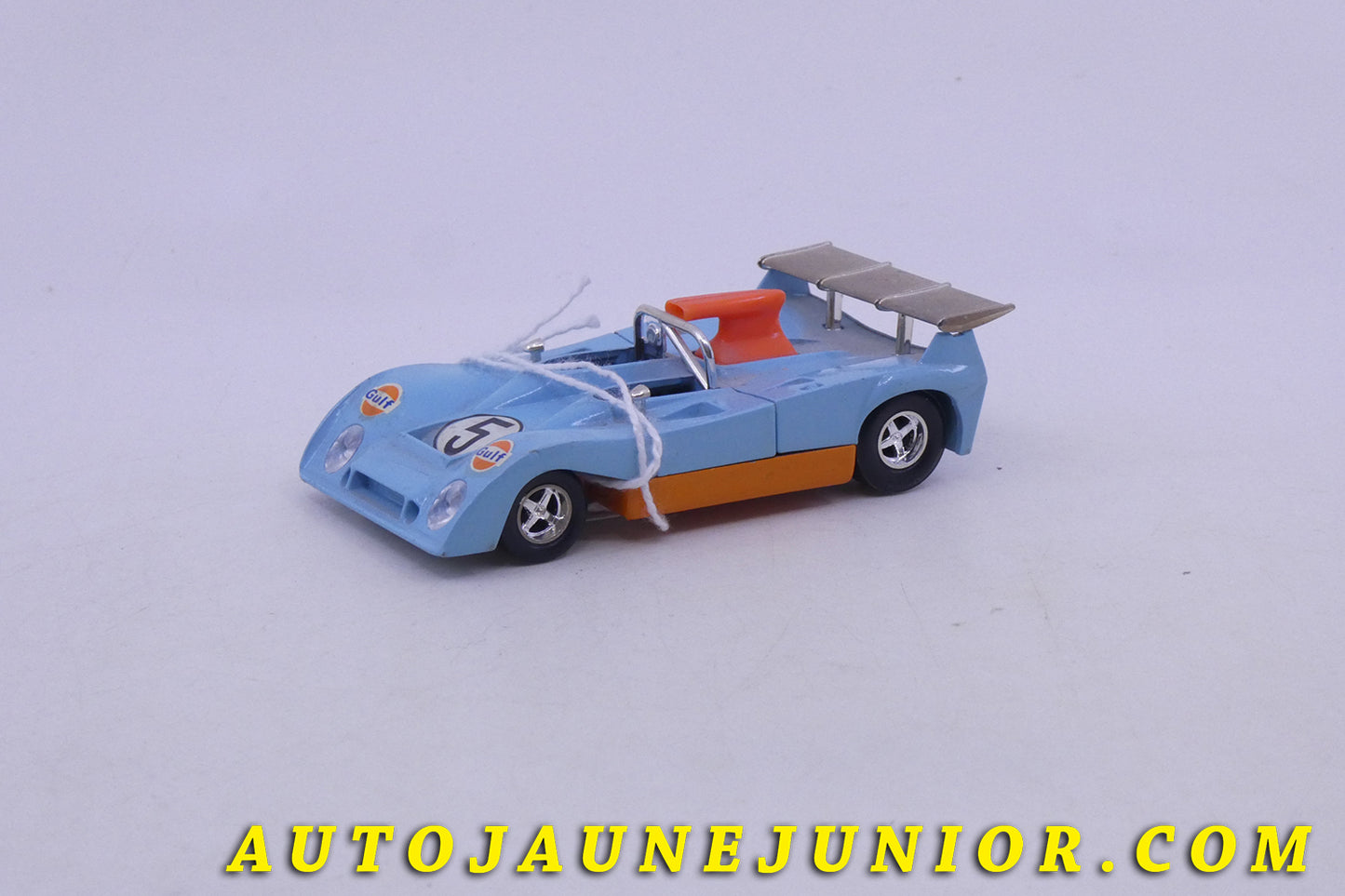 Le Solido Auto Mirage Gulf - LM 73 est en vente sur Auto Jaune Junior ! Découvrez nos collections de diecast Dinky-Toys, Corgi, Corgi-Toys, Solido, Norev… AutoJaune Junior ; Retrouvez AutoJauneJunior au magasin AutoJaune Paris, ouvert en 1984 par Vincent Espinasse.