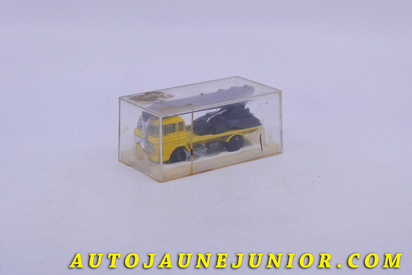 Le Majorette DAF Plateau avec Fleche téléscopique est en vente sur Auto Jaune Junior ! Découvrez nos collections de diecast Dinky-Toys, Corgi, Corgi-Toys, Solido, Norev… AutoJaune Junior ; Retrouvez AutoJauneJunior au magasin AutoJaune Paris, ouvert en 1984 par Vincent Espinasse.