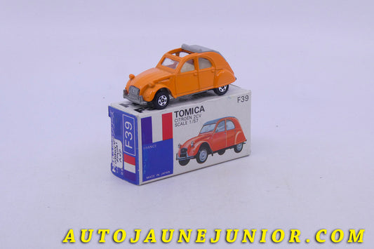 Le Tomica Citroën 2Cv  est en vente sur Auto Jaune Junior ! Découvrez nos collections de diecast Dinky-Toys, Corgi, Corgi-Toys, Solido, Norev… AutoJaune Junior ; Retrouvez AutoJauneJunior au magasin AutoJaune Paris, ouvert en 1984 par Vincent Espinasse.