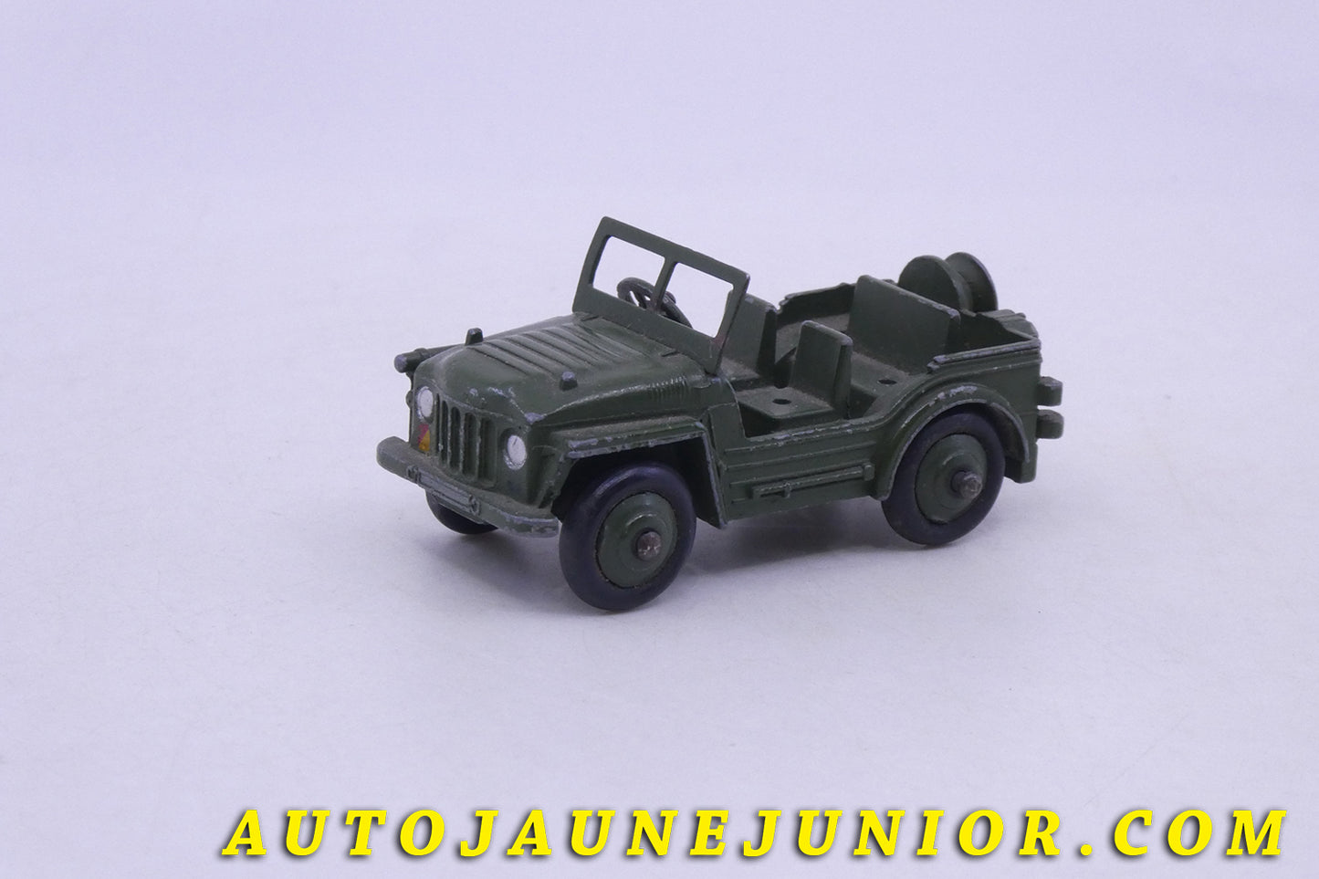 Le Dinky Toys Austin Champ est en vente sur Auto Jaune Junior ! Découvrez nos collections de diecast Dinky-Toys, Corgi, Corgi-Toys, Solido, Norev… AutoJaune Junior ; Retrouvez AutoJauneJunior au magasin AutoJaune Paris, ouvert en 1984 par Vincent Espinasse.
