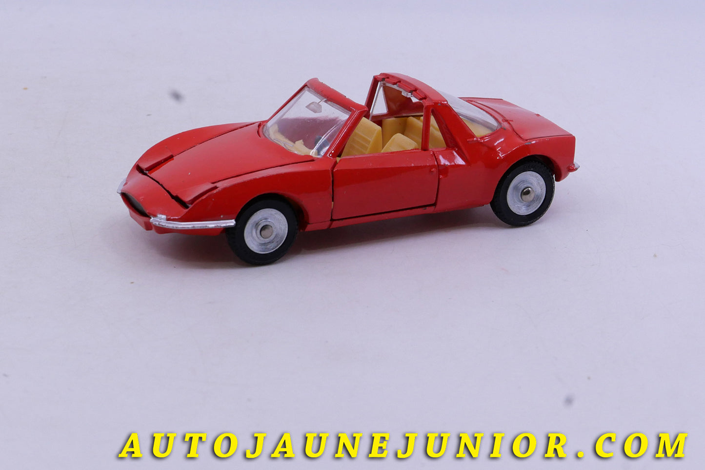 Le Dinky Toys Auto Matra-530 est en vente sur Auto Jaune Junior ! Découvrez nos collections de diecast Dinky-Toys, Corgi, Corgi-Toys, Solido, Norev… AutoJaune Junior ; Retrouvez AutoJauneJunior au magasin AutoJaune Paris, ouvert en 1984 par Vincent Espinasse.