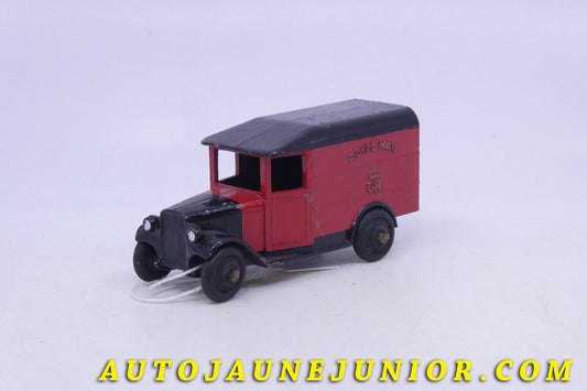 Le Dinky Toys Camion Fourgon tôlé "Royal Mail" est en vente sur Auto Jaune Junior ! Découvrez nos collections de diecast Dinky-Toys, Corgi, Corgi-Toys, Solido, Norev… AutoJaune Junior ; Retrouvez AutoJauneJunior au magasin AutoJaune Paris, ouvert en 1984 par Vincent Espinasse.