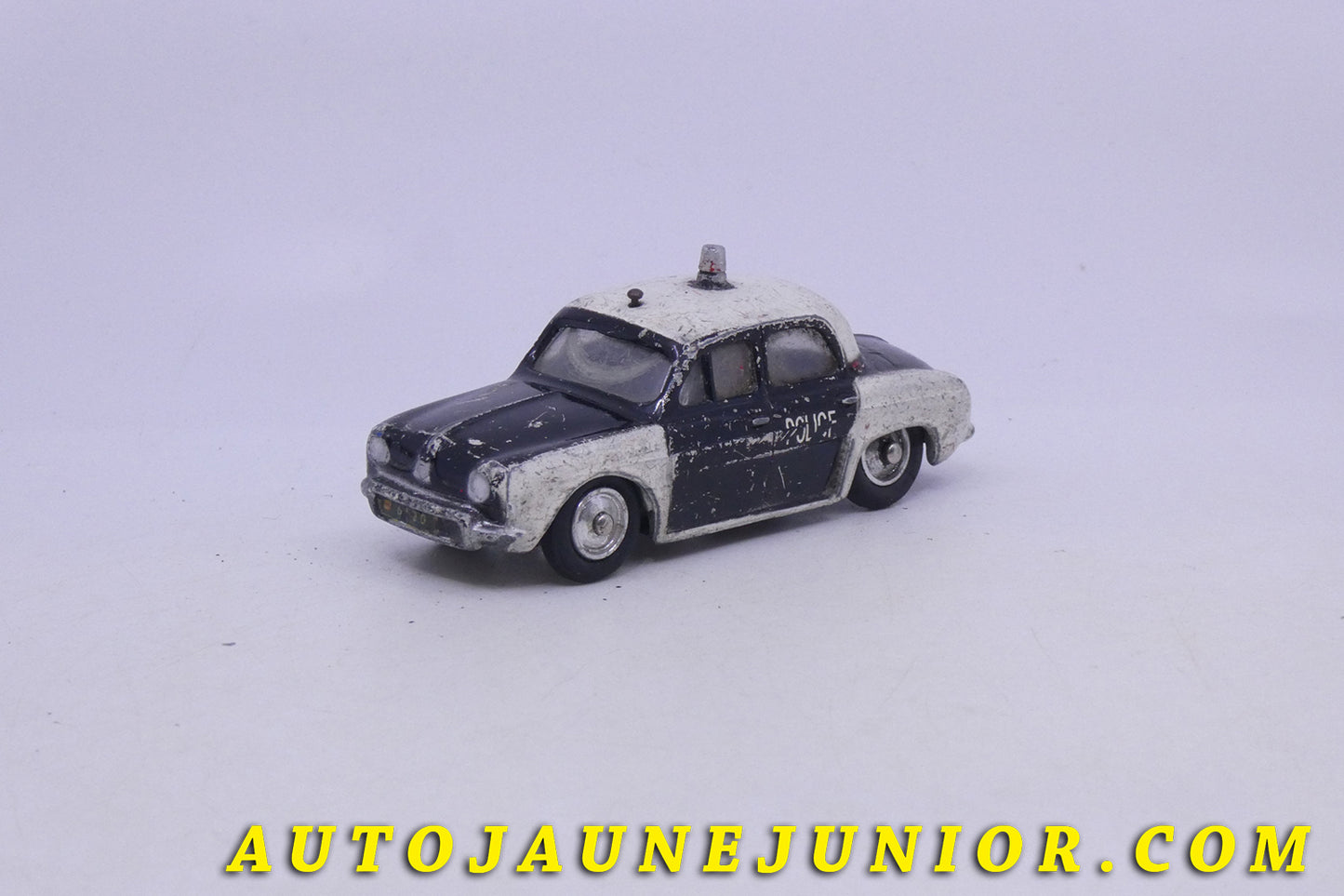 Le C-I-J Renault Dauphine Police est en vente sur Auto Jaune Junior ! Découvrez nos collections de diecast Dinky-Toys, Corgi, Corgi-Toys, Solido, Norev… AutoJaune Junior ; Retrouvez AutoJauneJunior au magasin AutoJaune Paris, ouvert en 1984 par Vincent Espinasse.