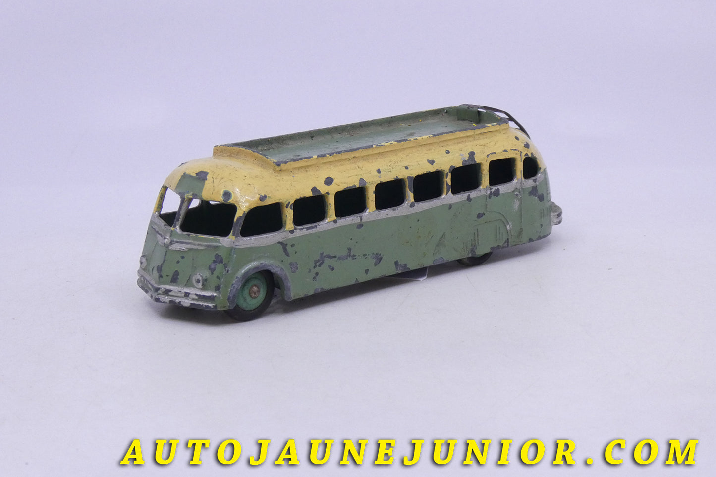 Le Dinky Toys Isobloc Isobloc Type 1 est en vente sur Auto Jaune Junior ! Découvrez nos collections de diecast Dinky-Toys, Corgi, Corgi-Toys, Solido, Norev… AutoJaune Junior ; Retrouvez AutoJauneJunior au magasin AutoJaune Paris, ouvert en 1984 par Vincent Espinasse.