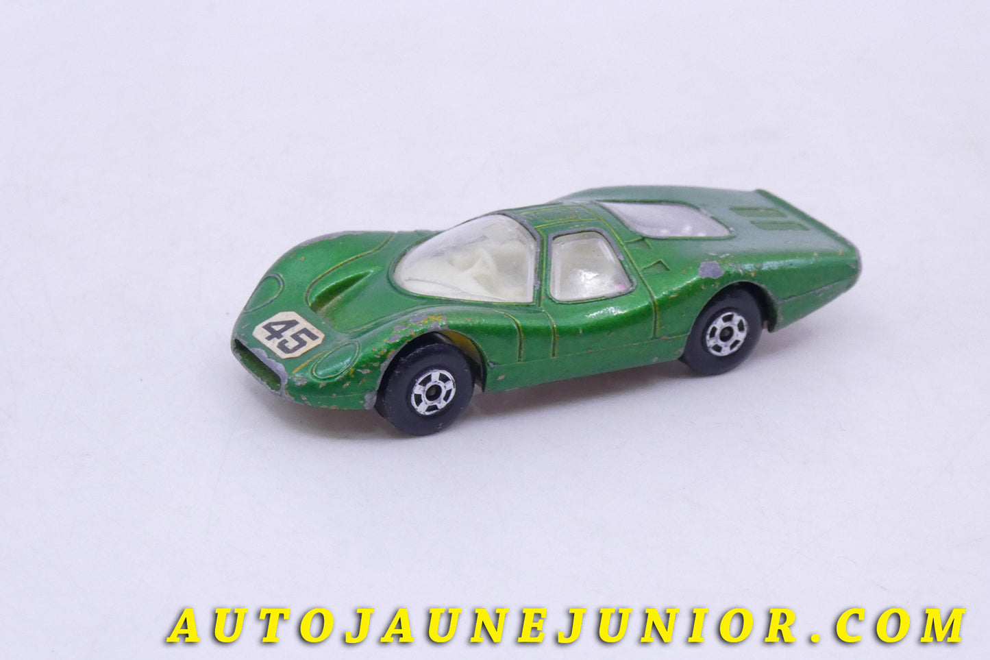 Le Matchbox Ford Groupe 6 est en vente sur Auto Jaune Junior ! Découvrez nos collections de diecast Dinky-Toys, Corgi, Corgi-Toys, Solido, Norev… AutoJaune Junior ; Retrouvez AutoJauneJunior au magasin AutoJaune Paris, ouvert en 1984 par Vincent Espinasse.