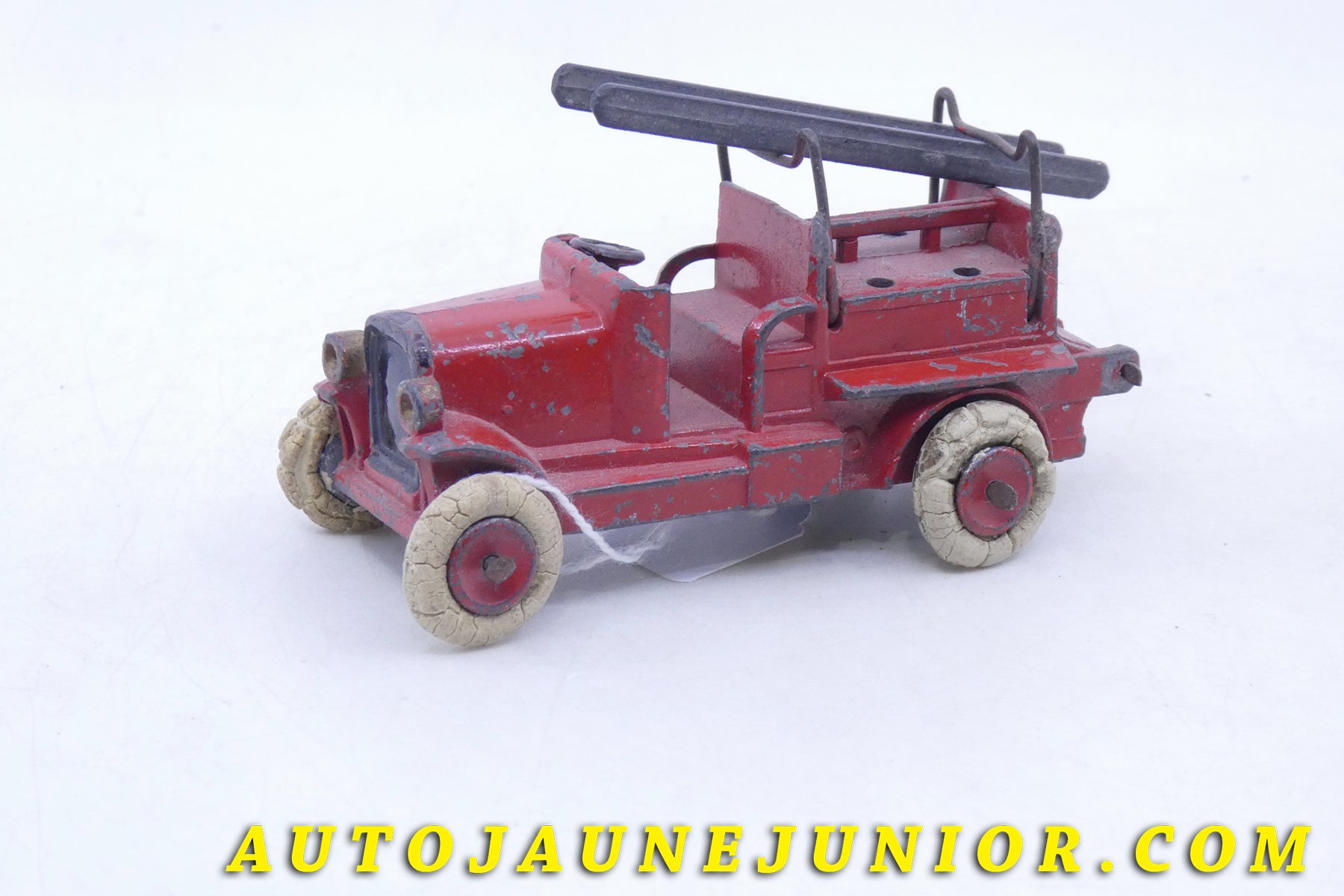 Le Jo Hill & Co Dennis Camion pompier premier secours est en vente sur Auto Jaune Junior ! Découvrez nos collections de diecast Dinky-Toys, Corgi, Corgi-Toys, Solido, Norev… AutoJaune Junior ; Retrouvez AutoJauneJunior au magasin AutoJaune Paris, ouvert en 1984 par Vincent Espinasse.