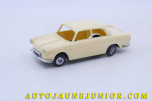 Le Norev BMW 700 LS (Série Baby) est en vente sur Auto Jaune Junior ! Découvrez nos collections de diecast Dinky-Toys, Corgi, Corgi-Toys, Solido, Norev… AutoJaune Junior ; Retrouvez AutoJauneJunior au magasin AutoJaune Paris, ouvert en 1984 par Vincent Espinasse.