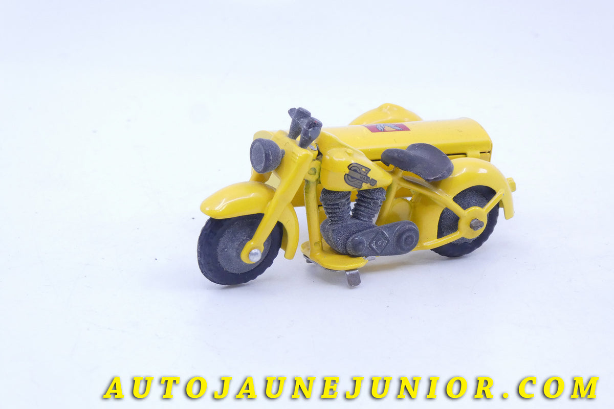 Le Tekno Harley-Davidson Moto side car Falck est en vente sur Auto Jaune Junior ! Découvrez nos collections de diecast Dinky-Toys, Corgi, Corgi-Toys, Solido, Norev… Retrouvez AutoJauneJunior au magasin AutoJaune Paris, ouvert en 1984 par Vincent Espinasse.