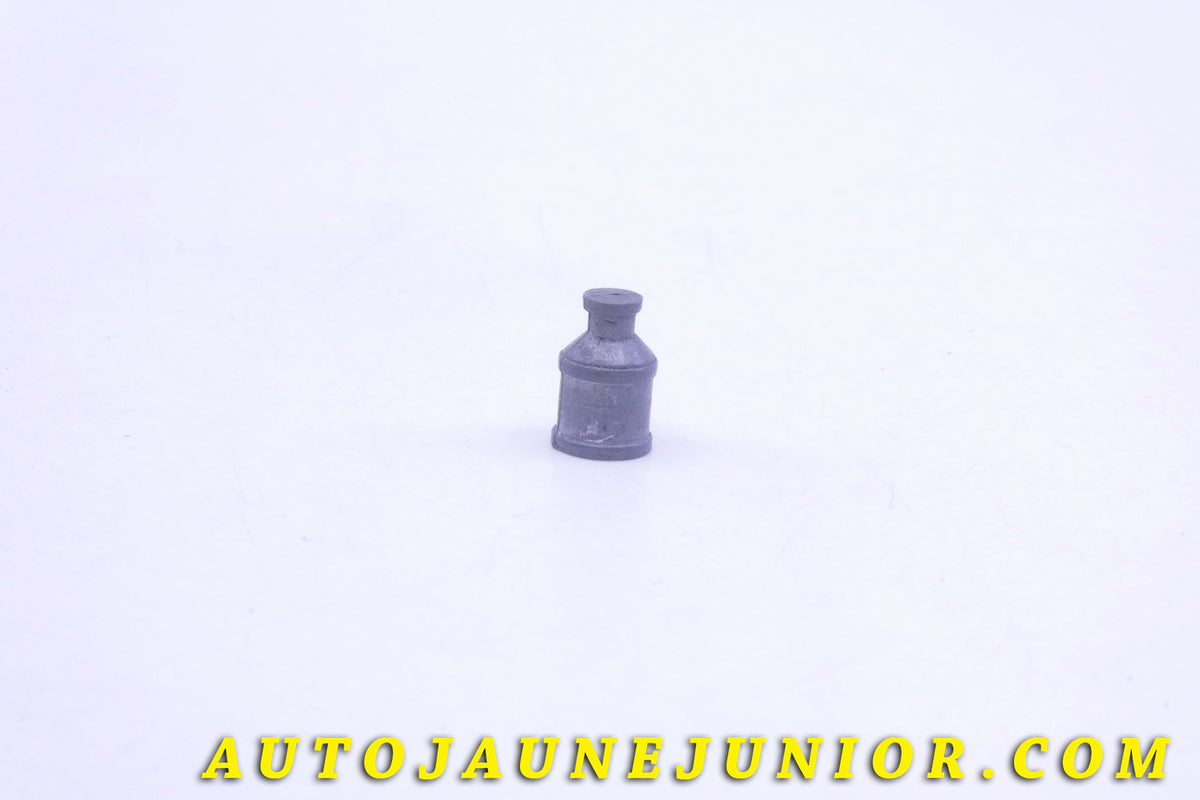 Le Dinky Toys Pièce détachée Bidon de Lait est en vente sur Auto Jaune Junior ! Découvrez nos collections de diecast Dinky-Toys, Corgi, Corgi-Toys, Solido, Norev… Retrouvez AutoJauneJunior au magasin AutoJaune Paris, ouvert en 1984 par Vincent Espinasse.