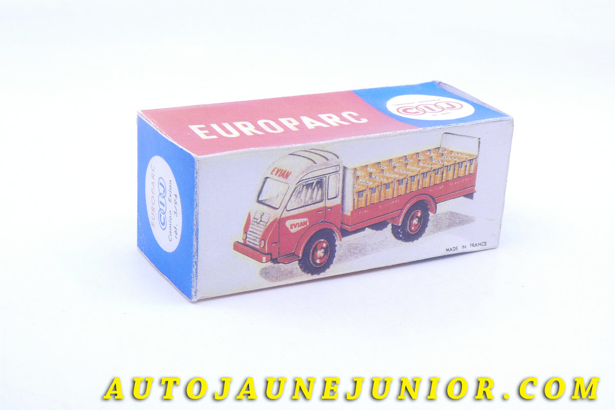Le #3961 - C-I-J - Renault - 2,5 Tonnes Brasseur Evian est en vente sur Auto Jaune Junior ! Découvrez nos collections de diecast Dinky-Toys, Corgi, Corgi-Toys, Solido, Norev… Découvrez notre magasin physique , AutoJaune Paris, ouvert en 1984 par Vincent Espinasse. 41 rue Cavendish, 75019 Paris. Tel : 01 42 40 61 23. Ouvert les mardi et vendredi de 13h à 19h.