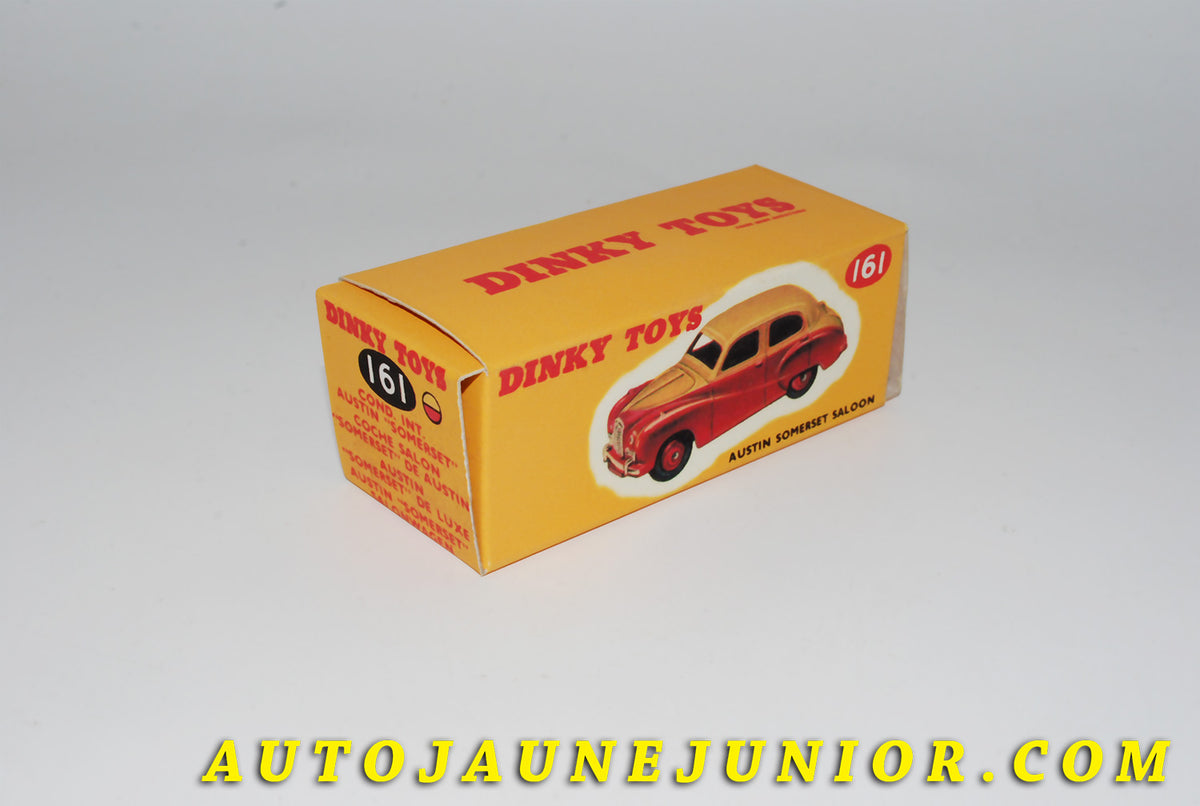 Le #4404 - Dinky Toys - Austin - Boite vide (REPRO) Sommerser Saloon est en vente sur Auto Jaune Junior ! Découvrez nos collections de diecast Dinky-Toys, Corgi, Corgi-Toys, Solido, Norev… Découvrez notre magasin physique , AutoJaune Paris, ouvert en 1984 par Vincent Espinasse. 41 rue Cavendish, 75019 Paris. Tel : 01 42 40 61 23. Ouvert les mardi et vendredi de 13h à 19h.