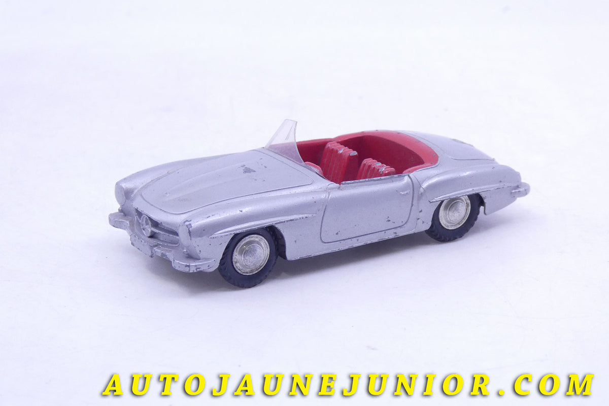 Le #5002 - Märklin - Mercedes - 190 SL Cabrilet est en vente sur Auto Jaune Junior ! Découvrez nos collections de diecast Dinky-Toys, Corgi, Corgi-Toys, Solido, Norev… Découvrez notre magasin physique , AutoJaune Paris, ouvert en 1984 par Vincent Espinasse. 41 rue Cavendish, 75019 Paris. Tel : 01 42 40 61 23. Ouvert les mardi et vendredi de 13h à 19h.