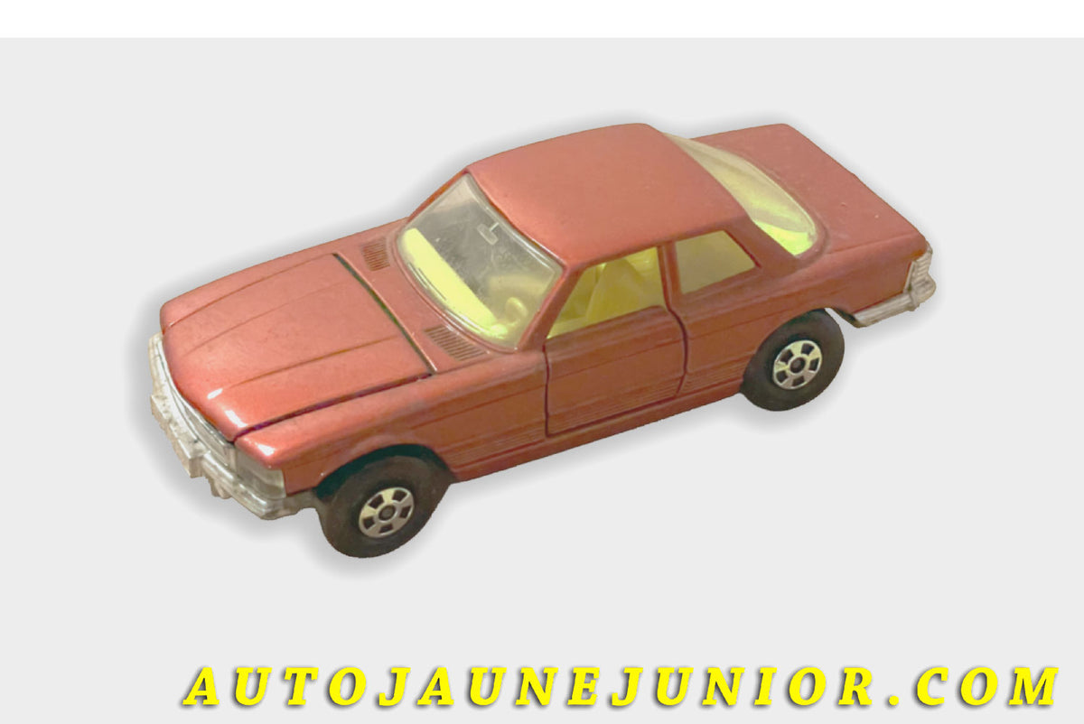 Le Matchbox Mercedes 350 SLC est en vente sur Auto Jaune Junior ! Découvrez nos collections de diecast Dinky-Toys, Corgi, Corgi-Toys, Solido, Norev… AutoJaune Junior ; Retrouvez AutoJauneJunior au magasin AutoJaune Paris, ouvert en 1984 par Vincent Espinasse.