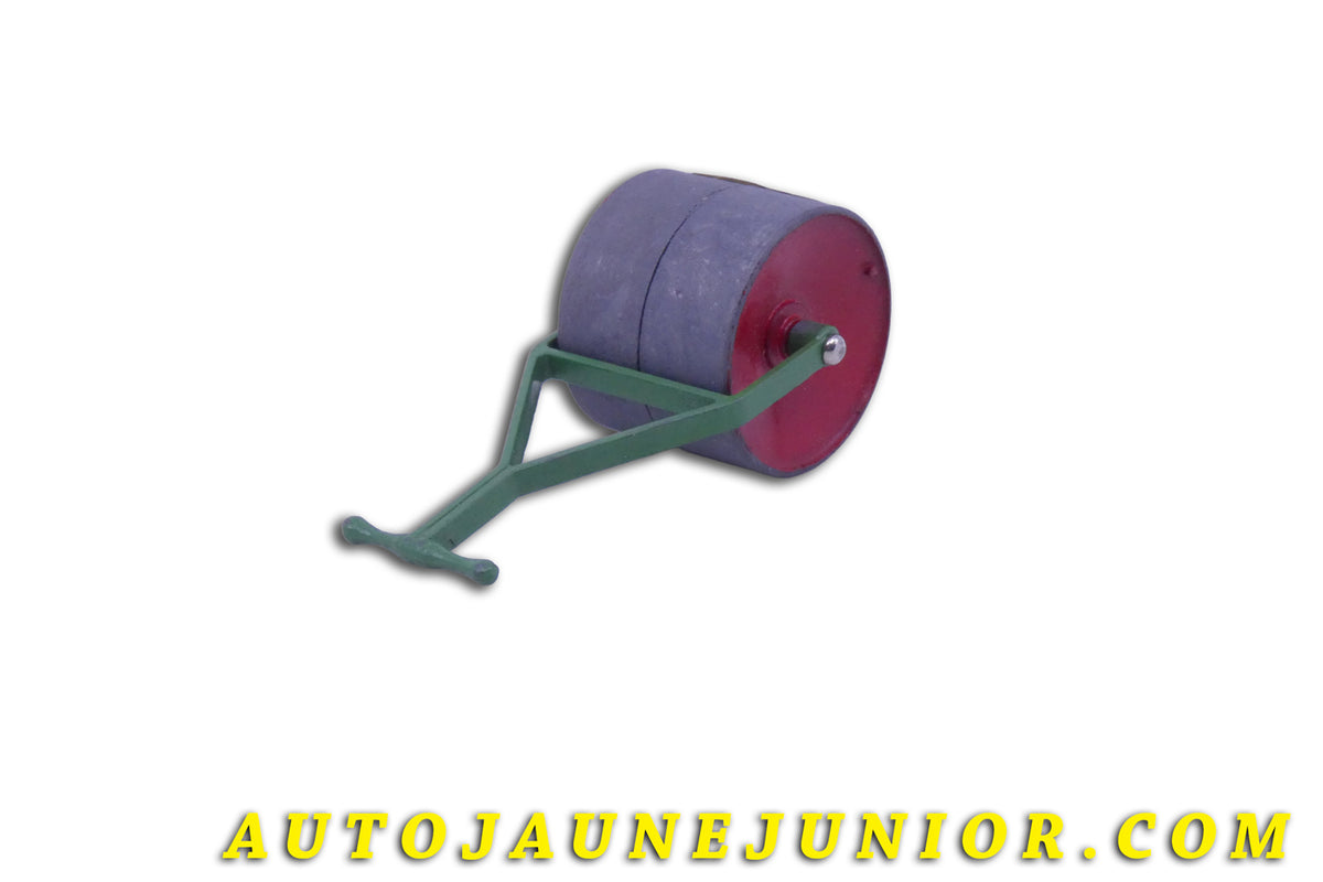 Le Dinky Toys Rouleau Accessoire de Jardin est en vente sur Auto Jaune Junior ! Découvrez nos collections de diecast Dinky-Toys, Corgi, Corgi-Toys, Solido, Norev… AutoJaune Junior ; Retrouvez AutoJauneJunior au magasin AutoJaune Paris, ouvert en 1984 par Vincent Espinasse.