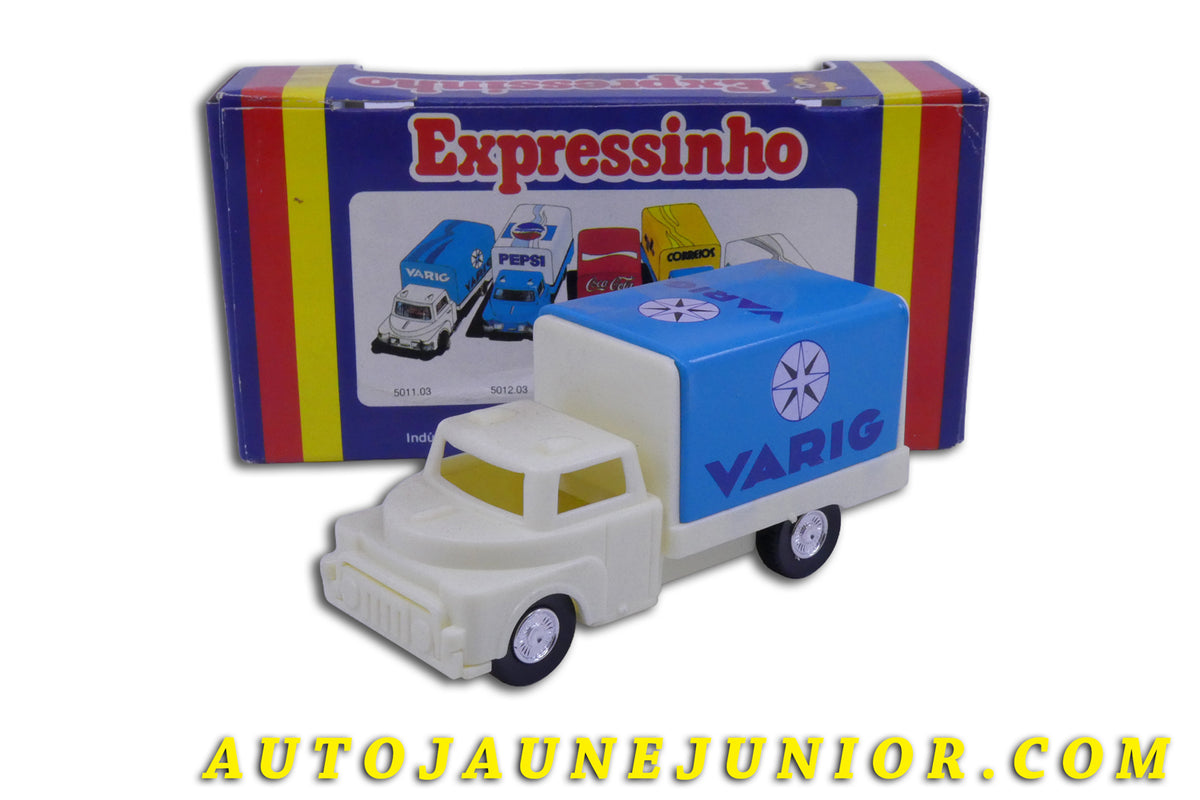Le Glasslite Express Fourgon "Varig" - Expressinho est en vente sur Auto Jaune Junior ! Découvrez nos collections de diecast Dinky-Toys, Corgi, Corgi-Toys, Solido, Norev… AutoJaune Junior ; Retrouvez AutoJauneJunior au magasin AutoJaune Paris, ouvert en 1984 par Vincent Espinasse.