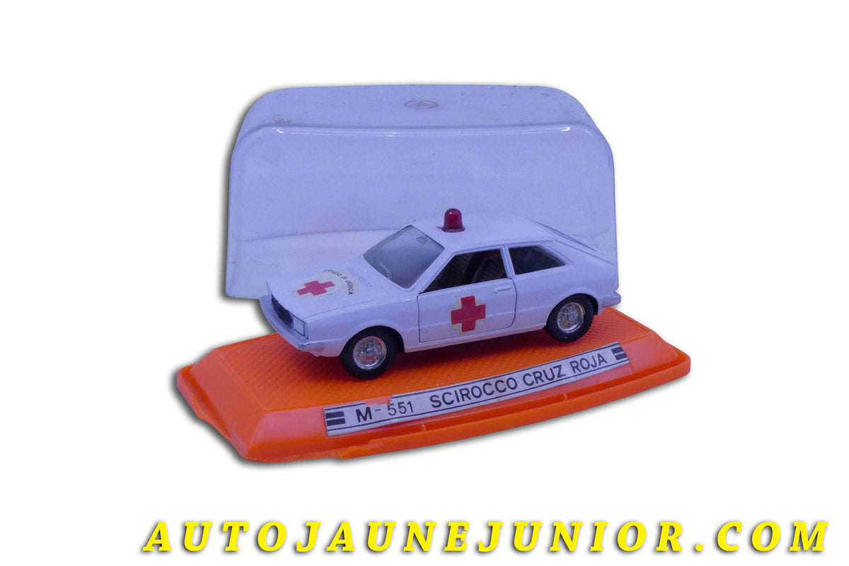 Le Pilen Volkswagen Scirocco Urgences "cruz roja" est en vente sur Auto Jaune Junior ! Découvrez nos collections de diecast Dinky-Toys, Corgi, Corgi-Toys, Solido, Norev… AutoJaune Junior ; Retrouvez AutoJauneJunior au magasin AutoJaune Paris, ouvert en 1984 par Vincent Espinasse.