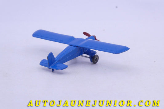 Le Dinky Toys Avion Henriot 180 hT est en vente sur Auto Jaune Junior ! Découvrez nos collections de diecast Minialuxe, CIJ, C-I-J, JRD, J-R-D, Matchbox, Majorette… AutoJaune Junior ; AutoJauneJunior.com : LE site de partage pour les passionés de miniatures et collectionneurs de jouets anciens !