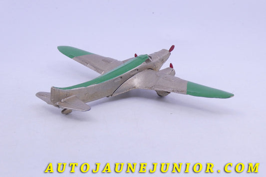 Le Dinky Toys Avion L'arc en ciel est en vente sur Auto Jaune Junior ! Découvrez nos collections de diecast Minialuxe, CIJ, C-I-J, JRD, J-R-D, Matchbox, Majorette… AutoJaune Junior ; AutoJauneJunior.com : LE site de partage pour les passionés de miniatures et collectionneurs de jouets anciens !