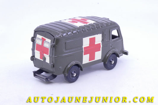 Le C-I-J Renault 1000Kgs fourgon ambulance militaire est en vente sur Auto Jaune Junior ! Découvrez nos collections de diecast Minialuxe, CIJ, C-I-J, JRD, J-R-D, Matchbox, Majorette… AutoJaune Junior ; AutoJauneJunior.com : LE site de partage pour les passionés de miniatures et collectionneurs de jouets anciens !