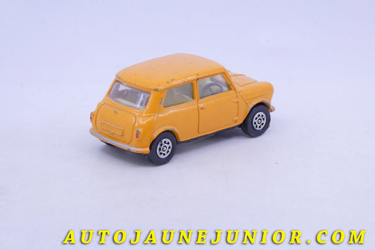 Le #10057 - Corgi Toys - Austin - Mini Minor (Rare !) est en vente sur Auto Jaune Junior ! Découvrez nos collections de diecast Minialuxe, CIJ, C-I-J, JRD, J-R-D, Matchbox, Majorette… AutoJauneJunior.com : le site de vente en ligne et de partage pour les passionés de miniatures et collectionneurs de jouets anciens ! Des centaines de modèles en vente, et des nouveautés mises en ligne chaque jour à 21h00 !