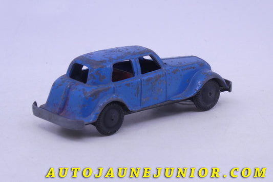 Le Solido Berline Auto démontable est en vente sur Auto Jaune Junior ! Découvrez nos collections de diecast Minialuxe, CIJ, C-I-J, JRD, J-R-D, Matchbox, Majorette… AutoJaune Junior ; AutoJauneJunior.com : LE site de partage pour les passionés de miniatures et collectionneurs de jouets anciens !