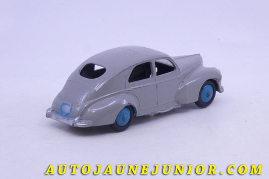 Le Dinky Toys Peugeot 203 Berline type 2 est en vente sur Auto Jaune Junior ! Découvrez nos collections de diecast Minialuxe, CIJ, C-I-J, JRD, J-R-D, Matchbox, Majorette… AutoJaune Junior ; AutoJauneJunior.com : LE site de partage pour les passionés de miniatures et collectionneurs de jouets anciens !