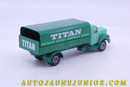 Le Tekno Scania 76 porteur ridelles bâché Titan est en vente sur Auto Jaune Junior ! Découvrez nos collections de diecast Minialuxe, CIJ, C-I-J, JRD, J-R-D, Matchbox, Majorette… AutoJaune Junior ; AutoJauneJunior.com : LE site de partage pour les passionés de miniatures et collectionneurs de jouets anciens !
