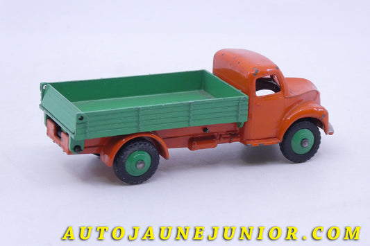 Le Dinky Toys Dodge Camion Ridelle benne basculante est en vente sur Auto Jaune Junior ! Découvrez nos collections de diecast Minialuxe, CIJ, C-I-J, JRD, J-R-D, Matchbox, Majorette… AutoJaune Junior ; AutoJauneJunior.com : LE site de partage pour les passionés de miniatures et collectionneurs de jouets anciens !