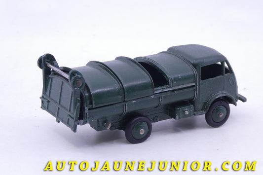 Le Dinky Toys Ford Camion Benne à ordure est en vente sur Auto Jaune Junior ! Découvrez nos collections de diecast Minialuxe, CIJ, C-I-J, JRD, J-R-D, Matchbox, Majorette… AutoJaune Junior ; AutoJauneJunior.com : LE site de partage pour les passionés de miniatures et collectionneurs de jouets anciens !