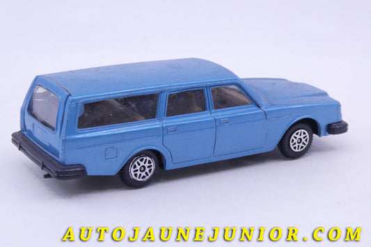 Le Dinky Toys Volvo 265-DL Elstate Car est en vente sur Auto Jaune Junior ! Découvrez nos collections de diecast Minialuxe, CIJ, C-I-J, JRD, J-R-D, Matchbox, Majorette… AutoJaune Junior ; AutoJauneJunior.com : LE site de partage pour les passionés de miniatures et collectionneurs de jouets anciens !