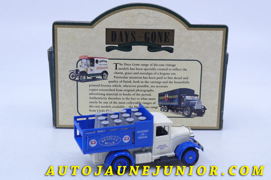 Le Days Gone Ford 1930 Model A - Laitier Nestlé est en vente sur Auto Jaune Junior ! Découvrez nos collections de diecast Minialuxe, CIJ, C-I-J, JRD, J-R-D, Matchbox, Majorette… AutoJaune Junior ; AutoJauneJunior.com : LE site de partage pour les passionés de miniatures et collectionneurs de jouets anciens !