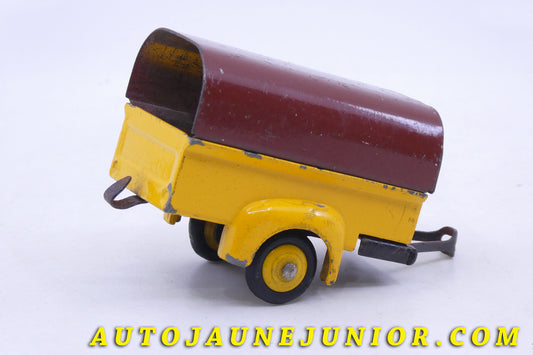 Le Dinky Toys Remorque 1 essieu ridelles bâché est en vente sur Auto Jaune Junior ! Découvrez nos collections de diecast Minialuxe, CIJ, C-I-J, JRD, J-R-D, Matchbox, Majorette… AutoJaune Junior ; AutoJauneJunior.com : LE site de partage pour les passionés de miniatures et collectionneurs de jouets anciens !
