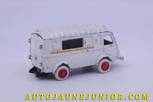 Le C-I-J Renault 1000 Kgs Ambulance municipale est en vente sur Auto Jaune Junior ! Découvrez nos collections de diecast Minialuxe, CIJ, C-I-J, JRD, J-R-D, Matchbox, Majorette… AutoJaune Junior ; AutoJauneJunior.com : LE site de partage pour les passionés de miniatures et collectionneurs de jouets anciens !