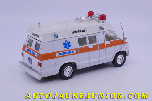 Le Polistil Dodge Van Ambulance est en vente sur Auto Jaune Junior ! Découvrez nos collections de diecast Minialuxe, CIJ, C-I-J, JRD, J-R-D, Matchbox, Majorette… AutoJaune Junior ; AutoJauneJunior.com : LE site de partage pour les passionés de miniatures et collectionneurs de jouets anciens !