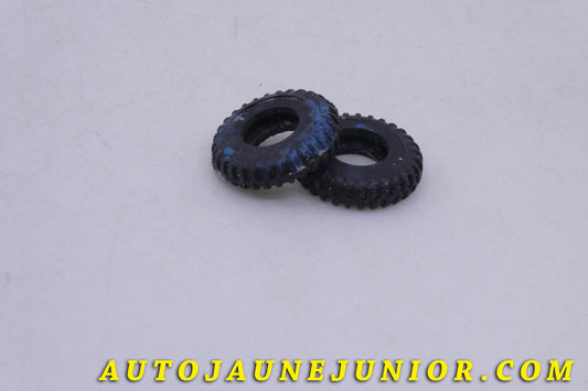 Le Objet divers Objet Lot de 2 pneus est en vente sur Auto Jaune Junior ! Découvrez nos collections de diecast Minialuxe, CIJ, C-I-J, JRD, J-R-D, Matchbox, Majorette… AutoJaune Junior ; AutoJauneJunior.com : LE site de partage pour les passionés de miniatures et collectionneurs de jouets anciens !