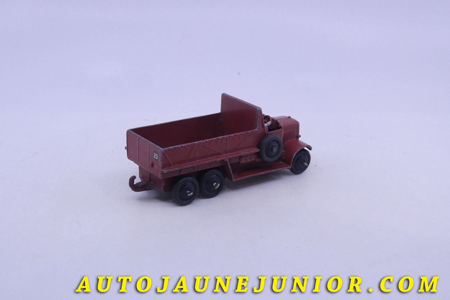Le Dinky Toys Leyland Terrier ridelles est en vente sur Auto Jaune Junior ! Découvrez nos collections de diecast Minialuxe, CIJ, C-I-J, JRD, J-R-D, Matchbox, Majorette… AutoJaune Junior ; AutoJauneJunior.com : LE site de partage pour les passionés de miniatures et collectionneurs de jouets anciens !