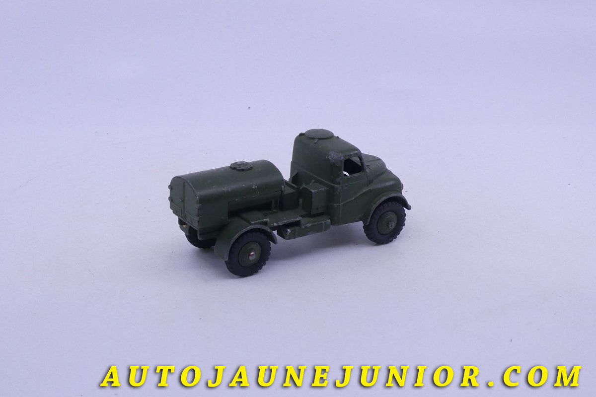 Le Dinky Toys Austin camion avec tonne à eau est en vente sur Auto Jaune Junior ! Découvrez nos collections de diecast Minialuxe, CIJ, C-I-J, JRD, J-R-D, Matchbox, Majorette… AutoJaune Junior ; AutoJauneJunior.com : LE site de partage pour les passionés de miniatures et collectionneurs de jouets anciens !