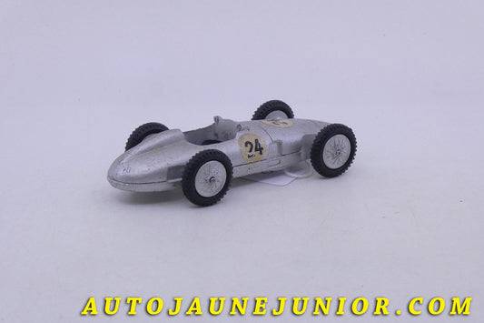 Le Mercury Mercedes W196 est en vente sur Auto Jaune Junior ! Découvrez nos collections de diecast Minialuxe, CIJ, C-I-J, JRD, J-R-D, Matchbox, Majorette… AutoJaune Junior ; AutoJauneJunior.com : LE site de partage pour les passionés de miniatures et collectionneurs de jouets anciens !