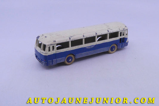 Le Dinky Toys Chausson Autocar AP 52 est en vente sur Auto Jaune Junior ! Découvrez nos collections de diecast Minialuxe, CIJ, C-I-J, JRD, J-R-D, Matchbox, Majorette… AutoJaune Junior ; AutoJauneJunior.com : LE site de partage pour les passionés de miniatures et collectionneurs de jouets anciens !
