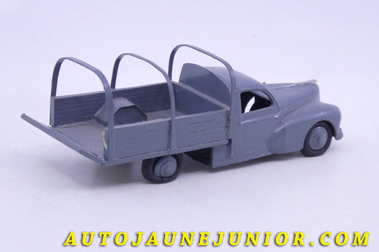 Le Dinky Toys Studebaker Camion Ridelles est en vente sur Auto Jaune Junior ! Découvrez nos collections de diecast Minialuxe, CIJ, C-I-J, JRD, J-R-D, Matchbox, Majorette… AutoJaune Junior ; AutoJauneJunior.com : LE site de partage pour les passionés de miniatures et collectionneurs de jouets anciens !