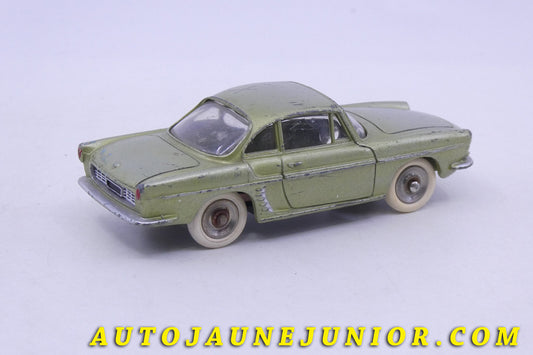 Le Dinky Toys Renault Floride Coupé est en vente sur Auto Jaune Junior ! Découvrez nos collections de diecast Minialuxe, CIJ, C-I-J, JRD, J-R-D, Matchbox, Majorette… AutoJaune Junior ; AutoJauneJunior.com : LE site de partage pour les passionés de miniatures et collectionneurs de jouets anciens !