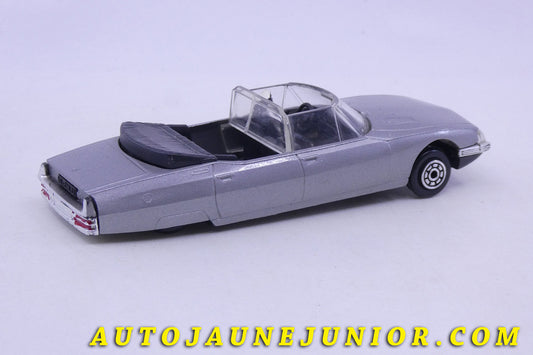 Le Norev Citroën SM présidentielle est en vente sur Auto Jaune Junior ! Découvrez nos collections de diecast Minialuxe, CIJ, C-I-J, JRD, J-R-D, Matchbox, Majorette… AutoJaune Junior ; AutoJauneJunior.com : LE site de partage pour les passionés de miniatures et collectionneurs de jouets anciens !