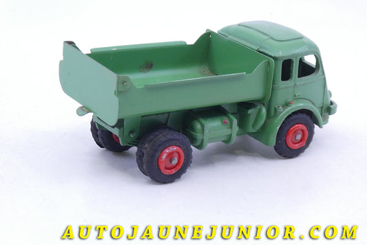 Le C-I-J Renault 120 CV.Benne Basculante est en vente sur Auto Jaune Junior ! Découvrez nos collections de diecast Minialuxe, CIJ, C-I-J, JRD, J-R-D, Matchbox, Majorette… AutoJaune Junior ; AutoJauneJunior.com : LE site de partage pour les passionés de miniatures et collectionneurs de jouets anciens !