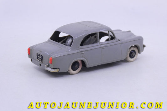 Le Norev Peugeot 403 Mécanique est en vente sur Auto Jaune Junior ! Découvrez nos collections de diecast Minialuxe, CIJ, C-I-J, JRD, J-R-D, Matchbox, Majorette… AutoJaune Junior ; AutoJauneJunior.com : LE site de partage pour les passionés de miniatures et collectionneurs de jouets anciens !