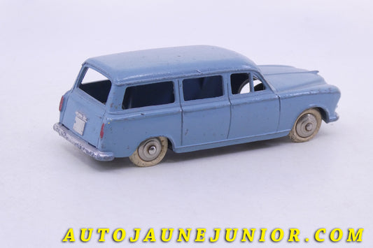 Le #2215 - Dinky Toys - Peugeot - 403 Familiale est en vente sur Auto Jaune Junior ! Découvrez nos collections de diecast Minialuxe, CIJ, C-I-J, JRD, J-R-D, Matchbox, Majorette… AutoJauneJunior.com : le site de vente en ligne et de partage pour les passionés de miniatures et collectionneurs de jouets anciens ! Des centaines de modèles en vente, et des nouveautés mises en ligne chaque jour à 21h00 !